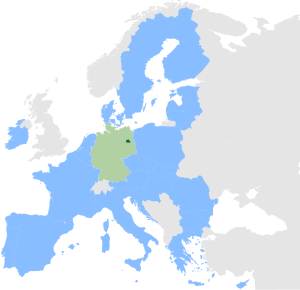 Map showing Germany and EU member countries in Europe Map of Europe highlighting Germany in green and European Union member countries in blue, showing EU membership status.
