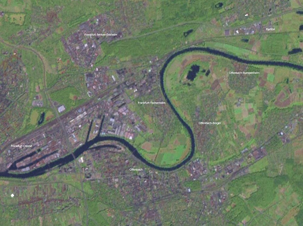 Aerial map of Frankfurt and Offenbach neighborhoods Aerial view of Frankfurt and Offenbach areas showing river bends and labeled neighborhoods including Frankfurt-Ostend and Offenbach-Rumpenheim