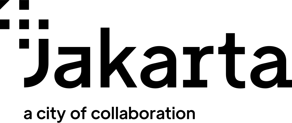Person holding smartphone with blank screen Close-up of a person holding a smartphone with a blank white screen, suitable for mobile app or technology concepts.