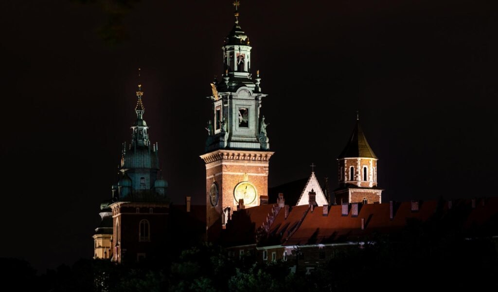 Stunning night view of Wawel Royal Castle in Krakow with illuminated Gothic architecture